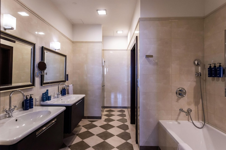 Bathroom 3, Radisson Blu Hotel, Gdansk, Gdańsk City