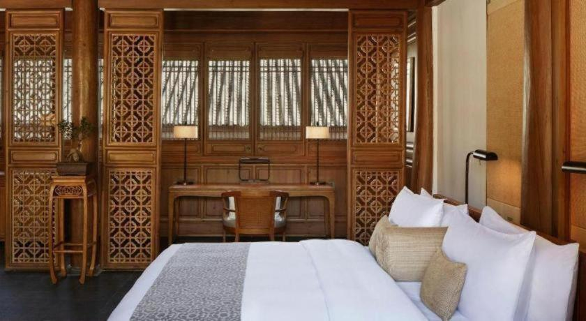 Bedroom 3, Amandayan, Lijiang