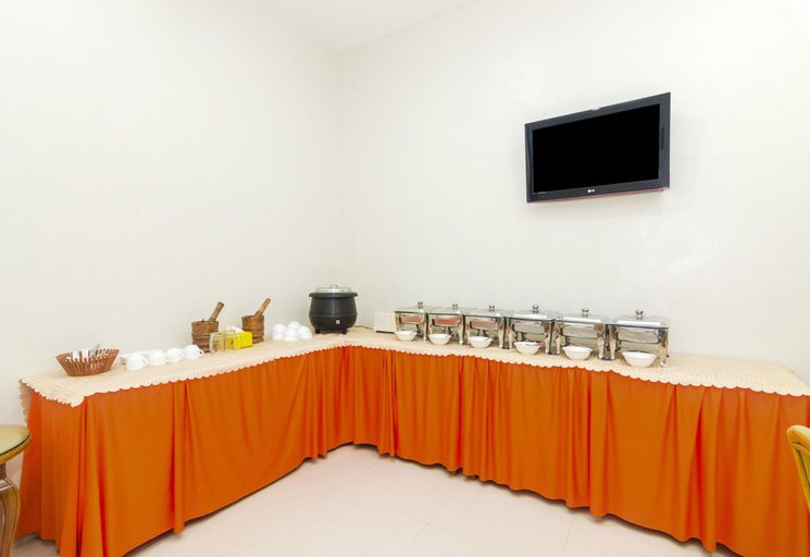 Food & Drinks 5, Capital O 1867 Kara Guest House, Batam