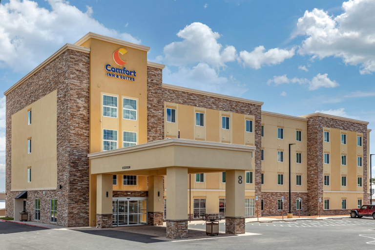 Exterior & Views 1, Comfort Inn & Suites Edgewood, Santa Fe