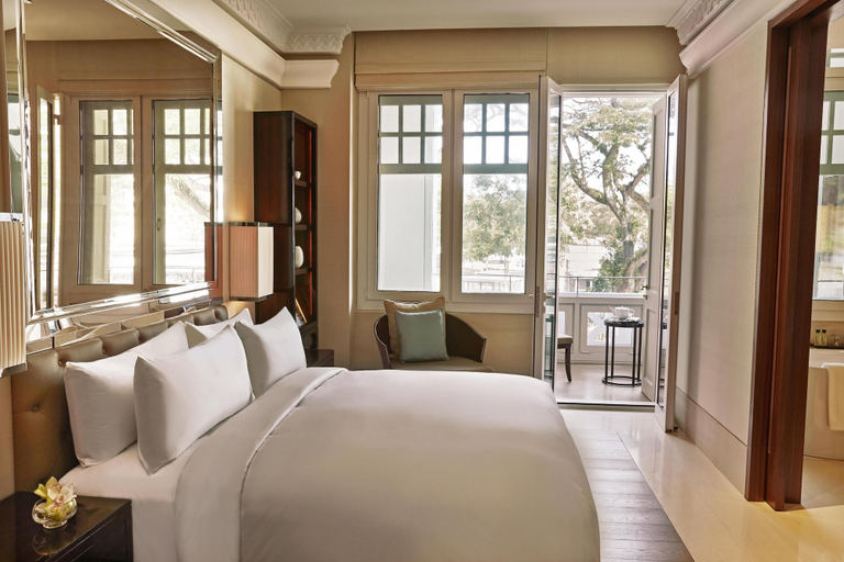 Bedroom 4, The Capitol Kempinski Hotel Singapore, Singapore