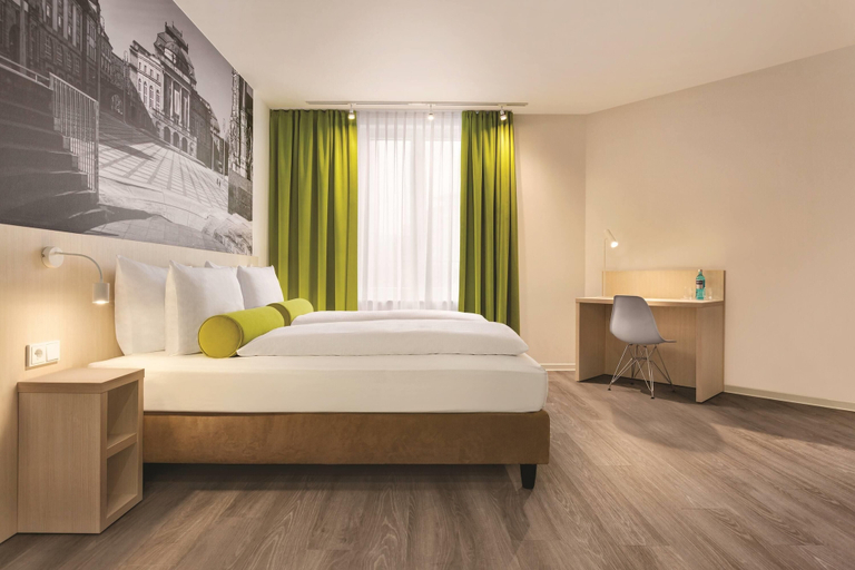 Bedroom 4, Super 8 by Wyndham Chemnitz, Chemnitz