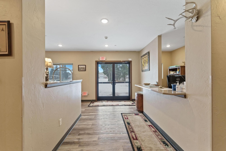 Public Area 3, Wagon Wheel Hotel, Gallatin