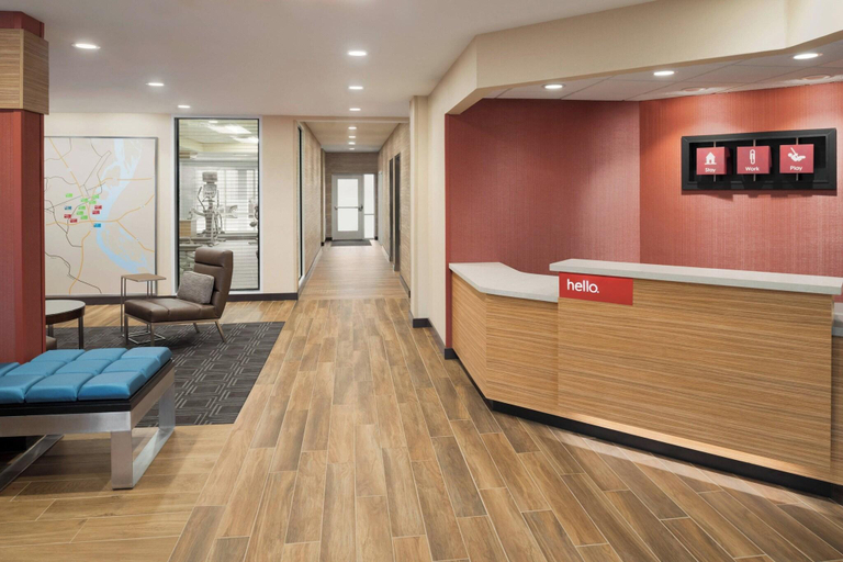 Public Area 2, TownePlace Suites by Marriott Dubuque Downtown, Dubuque