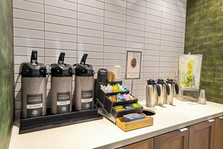 Food & Drinks 5, Fairfield Inn & Suites by Marriott Phoenix West/To, Maricopa