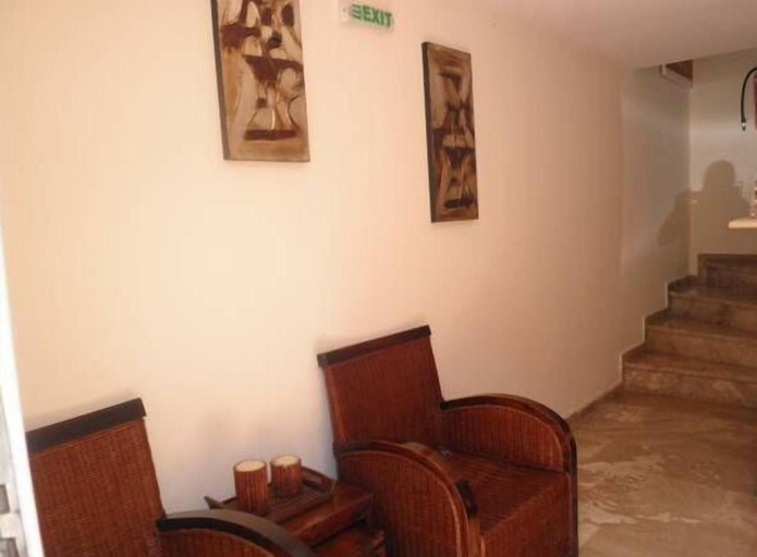Public Area, Bonne Nuit Pension, Peloponnese