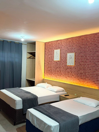 Room 4, Hotel Royal office, Belém