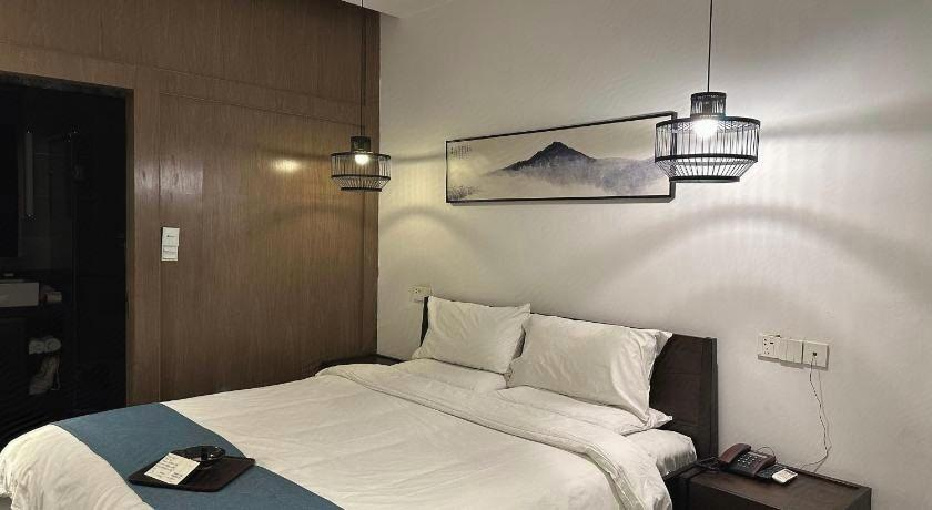 Bedroom 2, Elsewhere Hotel Inn The North Street Branch, Jinzhong