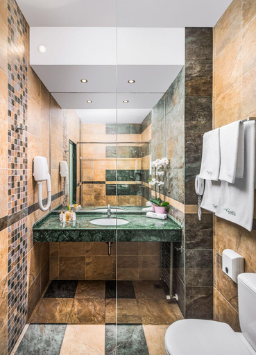 Bathroom 5, Park & Spa Hotel Markovo, Rodopi