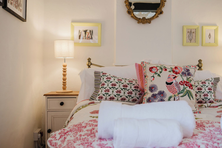 Room 2, Beautiful Cottage in Malmesbury, Wiltshire