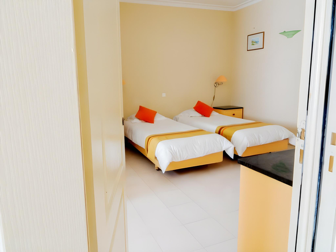 Bedroom 2, Hotel De France, Analamanga