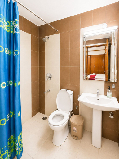 Bathroom 4, Hotel Kings Corner, Jaipur