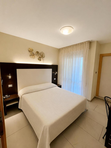 Bedroom 3, Hotel Ricchi 3 stelle superior, Rimini