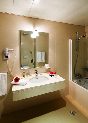 Bathroom, Coração de Fátima Boutique Hotel, Ourém