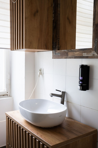 Bathroom 4, FiveHostel, Kraków City