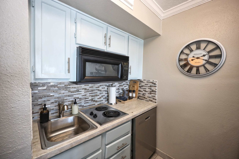 Private kitchen 4, Seawall Serenity - Amenities, Galveston