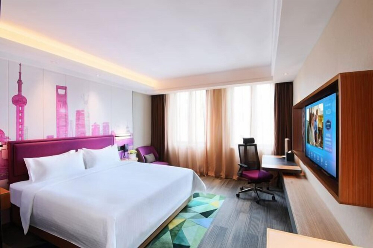 Bedroom 2, Hampton by Hilton Shanghai Hongqiao NECC, Shanghai