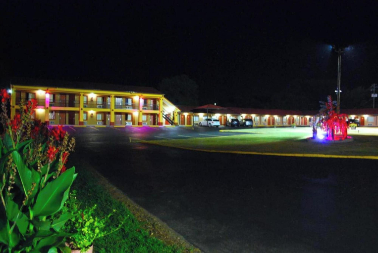 Exterior 3, Duffys Motel Calhoun by Hotel O GA I-75, Gordon