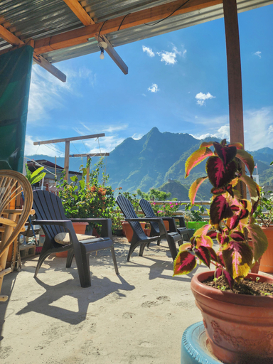 Terrace/patio, Hotel Xuana, San Juan La Laguna