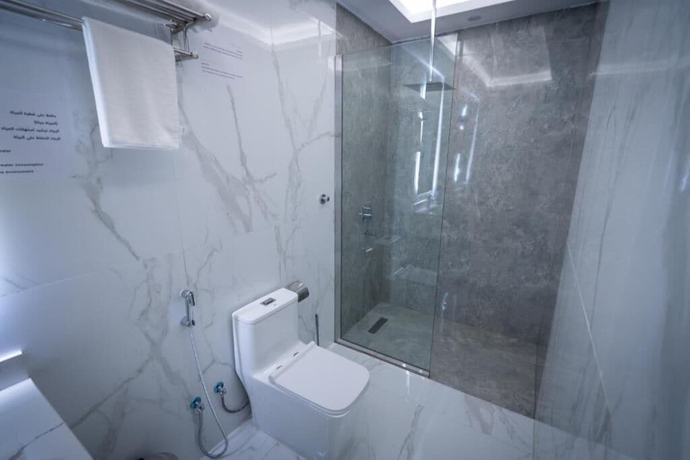 Bathroom 4, Prolate Hotel Apartments