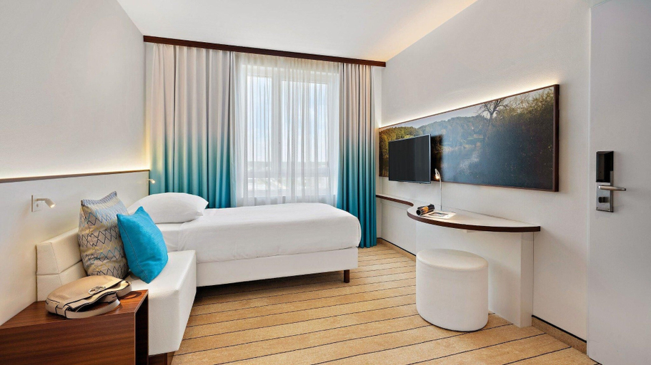 Bedroom 2, Hey Lou Hotel Frankfurt Airport, Groß-Gerau