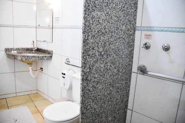 Bathroom, Hotel Casa Nova, Várzea Grande