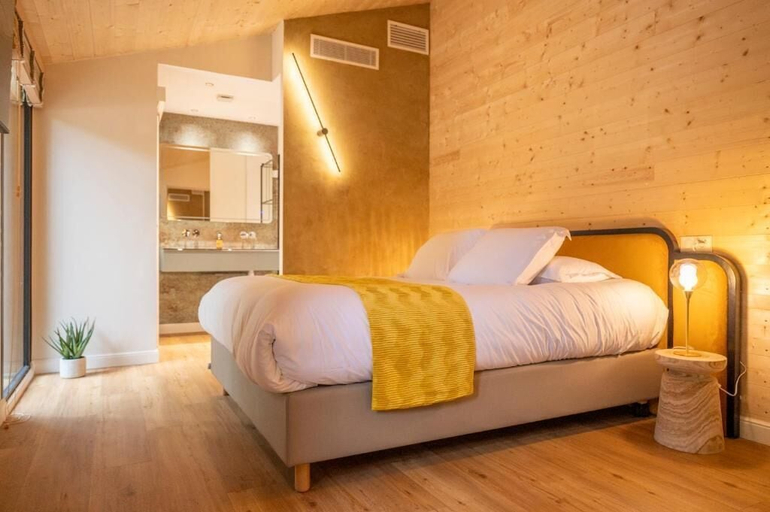 Bedroom 4, Cantu di Fiumu, Corse-du-Sud