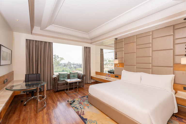 Bedroom 3, Radisson Blu Jammu, Jammu