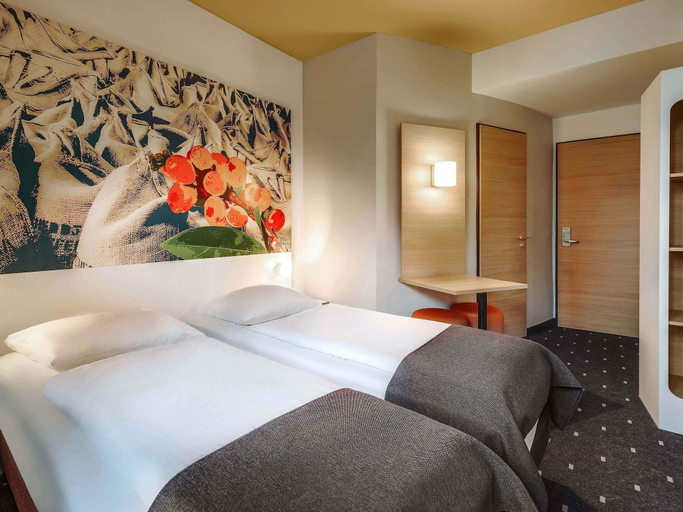 Bedroom 4, B&B Hotel Bremen-Überseestadt, Bremen