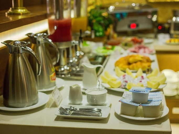 Food & Drinks 5, Emerald Hotel Hanoi, Hai Bà Trưng