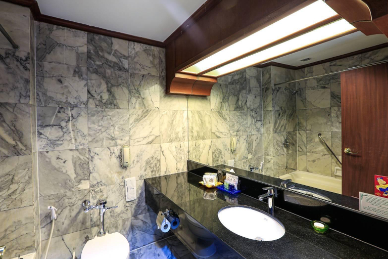 Bathroom 5, Kosa Hotel & Shopping Mall, Muang Khon Kaen