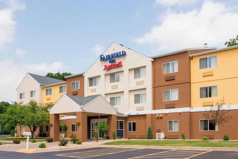 Exterior & Views 2, Fairfield Inn & Suites Quincy, Adams