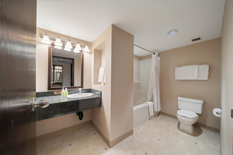 Bathroom 5, Rundlestone Lodge Banff, Division No. 15