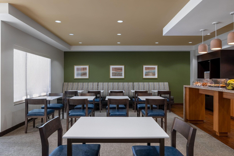 Food & Drinks 5, TownePlace Suites Albuquerque North, Bernalillo