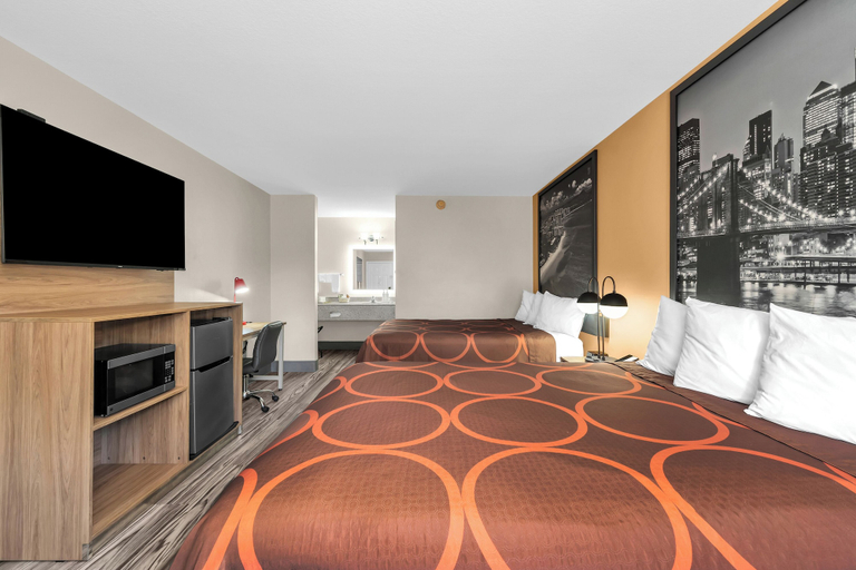 Bedroom 3, Super 8 by Wyndham Siloam Springs, Benton