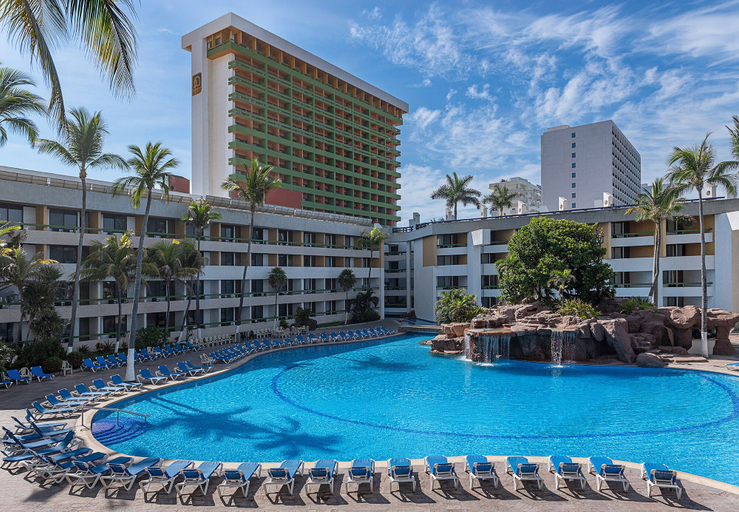 Exterior & Views 2, El Cid Castilla Beach Hotel, Mazatlán