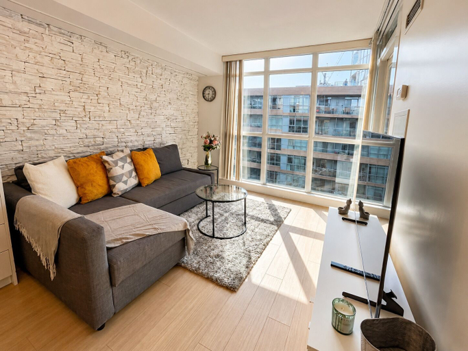 Living area 3, The Imperial Waterfront Escape, Toronto