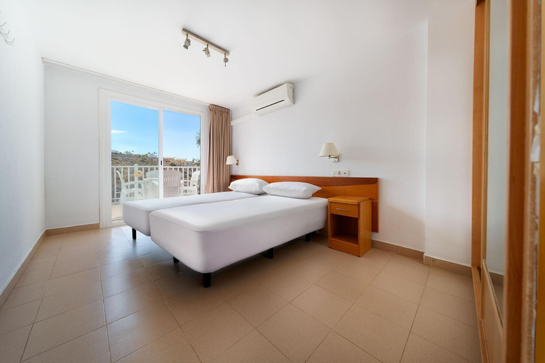 Bedroom 3, Servatur Altamadores, Las Palmas