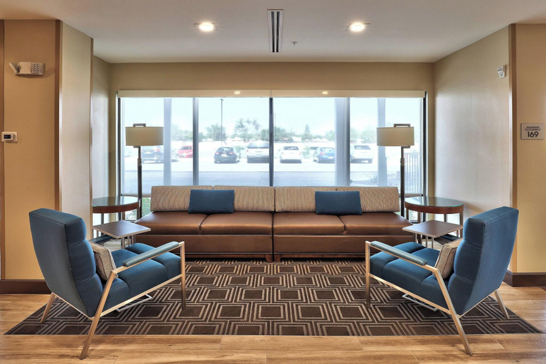 Public Area, TownePlace Suites by Marriott Albuquerque Old Town, Bernalillo