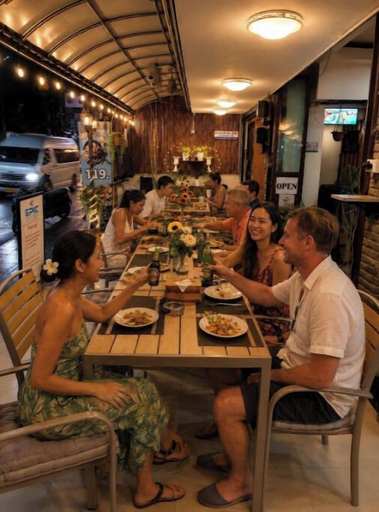 Dining, SET-2, Pulau Phuket