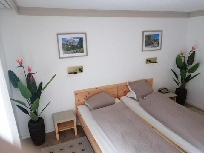 Bedroom 2, Residence Hotel & Apartments, Interlaken