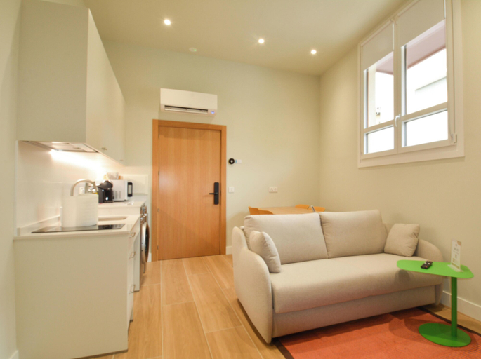 Living area 4, GUERNICA Suites Downtown, Vizcaya