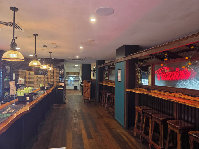 Food & Drinks 5, Quest Palmerston, Gunn-Palmerston
