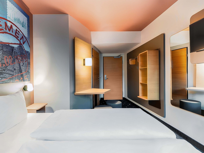 Bedroom 2, B&B Hotel Bremen-City, Bremen