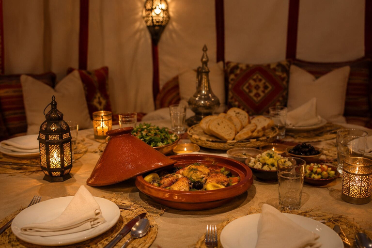Outdoor dining, Sara Luxury Camp, Errachidia