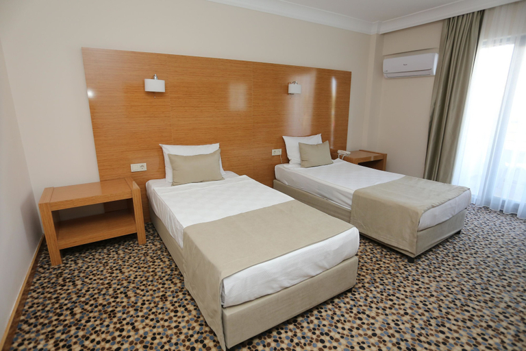 Bedroom 2, Ada Newday Resort Hotel, Kuşadası