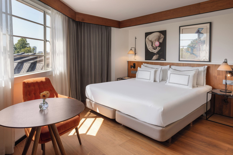 Bedroom 3, The Level at the Melia White House, London