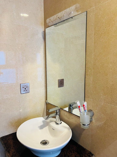 Bathroom 3, Pine Tree Resort, Bagmati