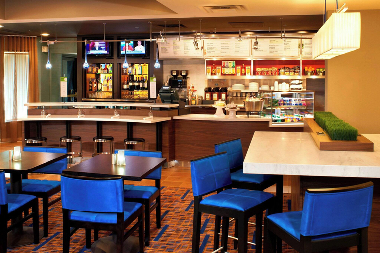 Food & Drinks 5, Courtyard by Marriott Cleveland Westlake, Cuyahoga