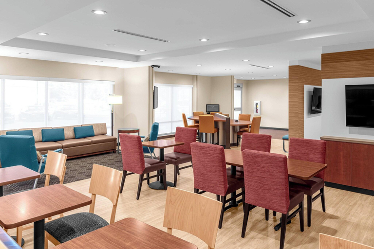 Food & Drinks 5, TownePlace Suites by Marriott Cincinnati Fairfield, Butler